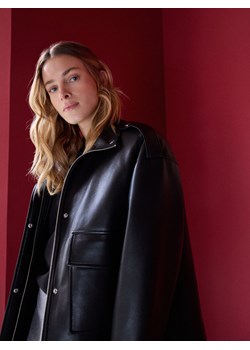 Reserved - Kurtka z imitacji skóry - czarny ze sklepu Reserved w kategorii Kurtki damskie - zdjęcie 188746513