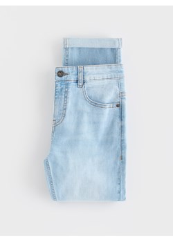 Reserved - Jeansy regular fit - niebieski ze sklepu Reserved w kategorii Spodnie chłopięce - zdjęcie 188747262