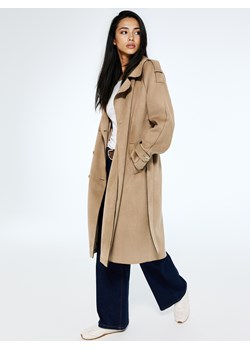 Mohito - Dwurzędowy trencz oversize - beżowy ze sklepu Mohito w kategorii Płaszcze damskie - zdjęcie 188749094