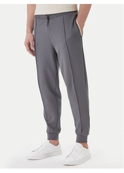 BOSS Spodnie dresowe Sense 50557197 Szary Regular Fit ze sklepu MODIVO w kategorii Spodnie męskie - zdjęcie 188751134