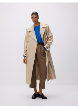 Reserved - Dwurzędowy trencz z paskiem - beżowy ze sklepu Reserved w kategorii Płaszcze damskie - zdjęcie 188751764