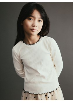 Reserved - Prążkowana koszulka - złamana biel ze sklepu Reserved w kategorii Bluzki dziewczęce - zdjęcie 188753464