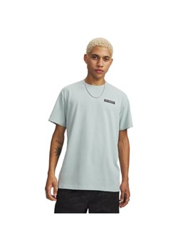 Męski t-shirt z nadrukiem Under Armour UA HW Armour Label SS - zielony ze sklepu Sportstylestory.com w kategorii T-shirty męskie - zdjęcie 188755112