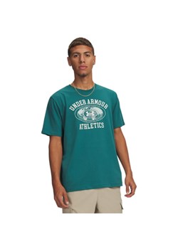 Męski t-shirt z nadrukiem Under Armour UA ARMOR GLOBE SS - zielony ze sklepu Sportstylestory.com w kategorii T-shirty męskie - zdjęcie 188755211