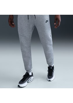 Męskie dzianinowe joggery Nike Tech - Szary ze sklepu Nike poland w kategorii Spodnie męskie - zdjęcie 188757191