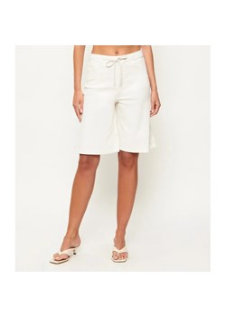 Marella SPORT Jeansowe szorty MLMQUASAR | Relaxed fit ze sklepu Gomez Fashion Store w kategorii Szorty - zdjęcie 188758121