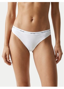 Calvin Klein Underwear Stringi LV00QD5357 Biały ze sklepu MODIVO w kategorii Majtki damskie - zdjęcie 188758483