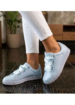 Wiązane trampki damskie pastelowe Baby Blue /A3-3 17510 W192/ ze sklepu Pantofelek24.pl w kategorii Trampki damskie - zdjęcie 188761683