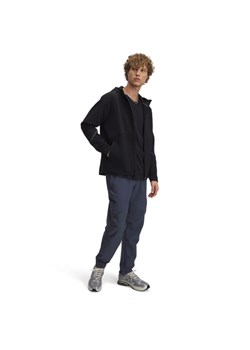 Męskie spodnie treningowe cargo UA Unstoppable Cargo Pant - szare ze sklepu Sportstylestory.com w kategorii Spodnie męskie - zdjęcie 188762552