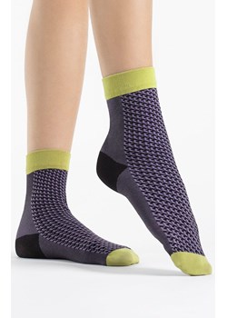 Skarpetki damskie wzorzyste Op-Art dark lilac 40 DEN, Kolor śliwkowy-melanż, Rozmiar uniwersalny, Fiore ze sklepu Primodo w kategorii Skarpetki damskie - zdjęcie 188768842