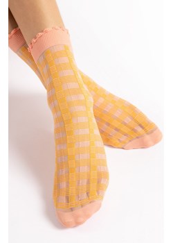 Transparentne skarpetki damskie Sunny 15 DEN, Kolor brzoskwiniowy-wzór, Rozmiar uniwersalny, Fiore ze sklepu Primodo w kategorii Skarpetki damskie - zdjęcie 188769031