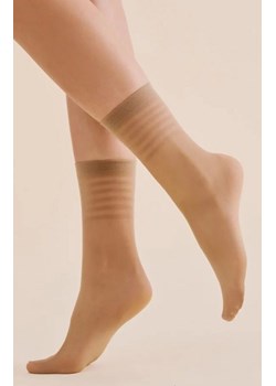 Cienkie skarpetki z ozdobnymi paskami beżowe Yoko, Kolor beżowy, Rozmiar uniwersalny, Gabriella ze sklepu Primodo w kategorii Skarpetki damskie - zdjęcie 188769214