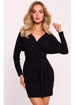 Prążkowana sukienka mini z paskiem czarna M819, Kolor czarny, Rozmiar 2XL/3XL, MOE ze sklepu Primodo w kategorii Sukienki - zdjęcie 188777003