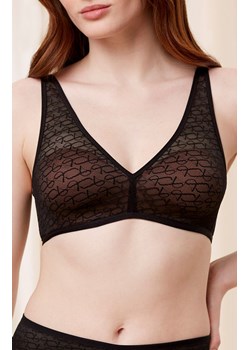 Triumph czarny biustonosz usztywniany Signature Sheer P EX 10215909, Kolor czarny, Rozmiar 80D, Triumph ze sklepu Primodo w kategorii Biustonosze - zdjęcie 188784424