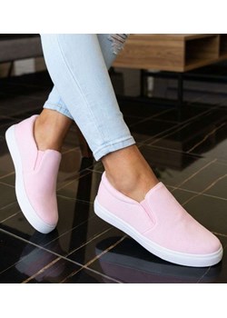 Wsuwane pastelowe trampki damskie slip on Różowe /G8-2 13607 T171/ ze sklepu Pantofelek24.pl w kategorii Trampki damskie - zdjęcie 188806471