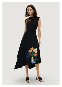 Desigual Sukienka codzienna VEST_LEYTER Czarny Egg Fit ze sklepu MODIVO w kategorii Sukienki - zdjęcie 188806572