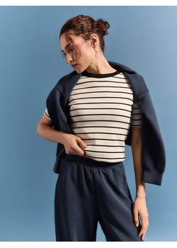 Mohito - Bawełniany t-shirt w paski - czarny ze sklepu Mohito w kategorii Bluzki damskie - zdjęcie 188807520