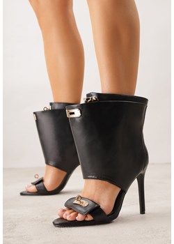 Czarne Sandały w Stylu Botków z Ozdobnymi Klamrami Neamerephis ze sklepu born2be.pl w kategorii Sandały damskie - zdjęcie 188808273
