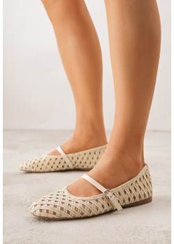 Jasnobeżowe Balerinki Ozdobione Ażurowym Motywem i Paskiem Nonaniassi ze sklepu born2be.pl w kategorii Balerinki - zdjęcie 188808840