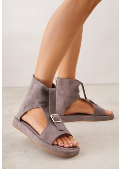 Szare Sandały w Stylu Botków z Ozdobną Klamrą Theaneasi ze sklepu born2be.pl w kategorii Sandały damskie - zdjęcie 188809200