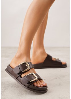 Ciemnobrązowe Klapki z Metalicznymi Klamrami Aetheta ze sklepu renee.pl w kategorii Klapki damskie - zdjęcie 188810094