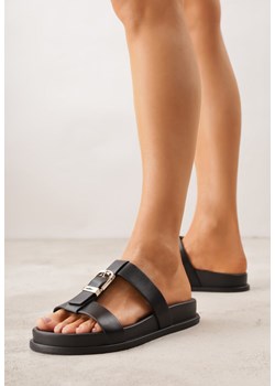 Czarne Klapki Ozdobione Paskiem z Metaliczną Klamrą Kellyss ze sklepu renee.pl w kategorii Klapki damskie - zdjęcie 188810664