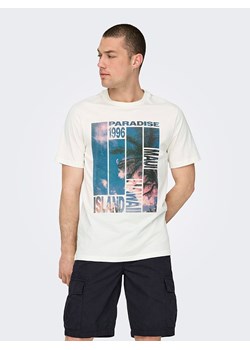 ONLY &amp; SONS Koszulka w kolorze białym ze sklepu Limango Polska w kategorii T-shirty męskie - zdjęcie 188819623