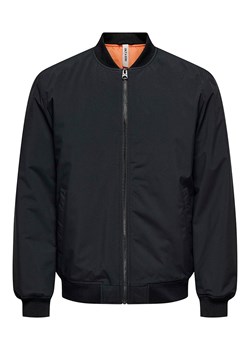 ONLY &amp; SONS Kurtka "Josh" w kolorze czarnym ze sklepu Limango Polska w kategorii Kurtki męskie - zdjęcie 188819861