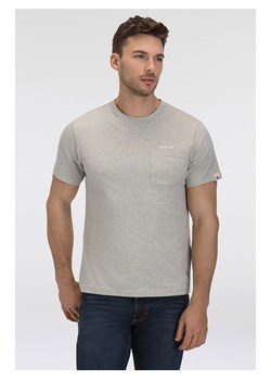 Replay Koszulka w kolorze jasnoszarym ze sklepu Limango Polska w kategorii T-shirty męskie - zdjęcie 188820320