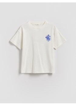 Reserved - T-shirt z nadrukiem na plecach - złamana biel ze sklepu Reserved w kategorii Bluzki dziewczęce - zdjęcie 188821221