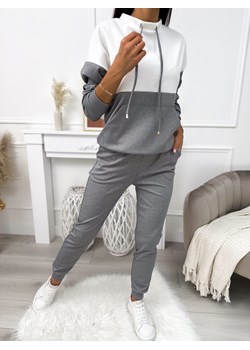 Biało-Szary Komplet ze sklepu ModnaKiecka.pl w kategorii Dresy damskie - zdjęcie 188821601