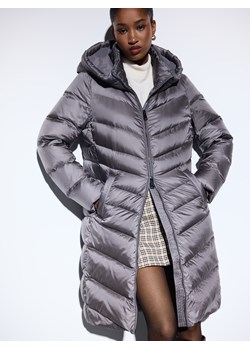 Mohito - Pikowany szary płaszcz z naturalnym puchem - szary ze sklepu Mohito w kategorii Płaszcze damskie - zdjęcie 188822624