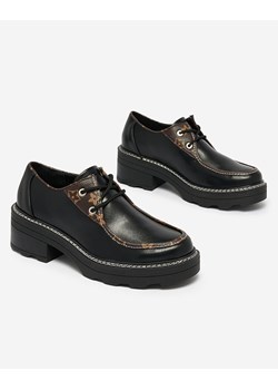Royalfashion Czarne damskie półbuty na masywnej podeszwie Dobbin ze sklepu royalfashion.pl w kategorii Półbuty damskie - zdjęcie 188822704