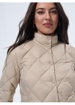 Mohito - Pikowana kurtka z naturalnym puchem - beżowy ze sklepu Mohito w kategorii Kurtki damskie - zdjęcie 188826641