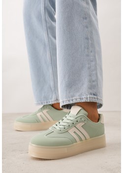 Zielone Sneakersy Kultowe Tenisówki na Platformie Hlalna ze sklepu born2be.pl w kategorii Buty sportowe damskie - zdjęcie 188827220