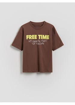 Reserved - T-shirt z nadrukiem - ciemnobrązowy ze sklepu Reserved w kategorii T-shirty chłopięce - zdjęcie 188829012