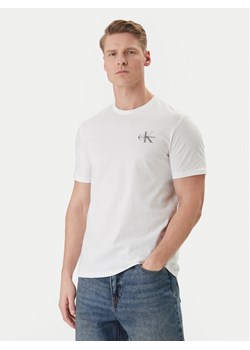 Calvin Klein Jeans T-Shirt LV04RF278G Biały Regular Fit ze sklepu MODIVO w kategorii T-shirty męskie - zdjęcie 188833060