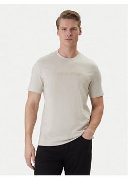 Calvin Klein T-Shirt LV04LF810G Écru Regular Fit ze sklepu MODIVO w kategorii T-shirty męskie - zdjęcie 188835654