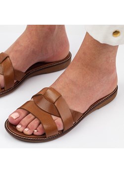 Brązowe skórzane klapki damskie Potocki 64014 ze sklepu suzana.pl w kategorii Klapki damskie - zdjęcie 188836943