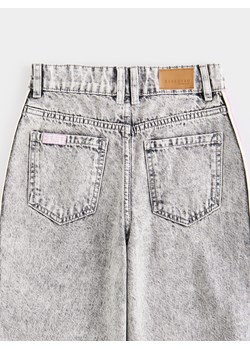 Reserved - Jeansy super wide leg z lampasami - jasnoszary ze sklepu Reserved w kategorii Spodnie dziewczęce - zdjęcie 188854193