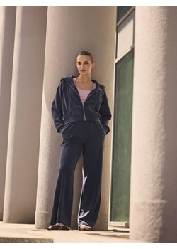 Reserved - Spodnie z modalem - granatowy ze sklepu Reserved w kategorii Spodnie damskie - zdjęcie 188856842