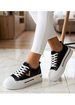 Czarne trampki na wysokiej platformie /B2-1 18788 W233/ ze sklepu Pantofelek24.pl w kategorii Trampki damskie - zdjęcie 188860400