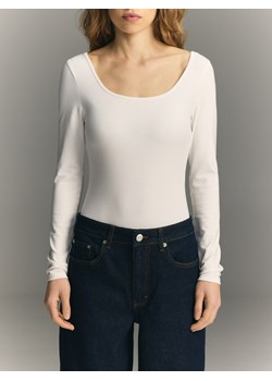 Reserved - Body z lyocellem - biały ze sklepu Reserved w kategorii Bluzki damskie - zdjęcie 188861392