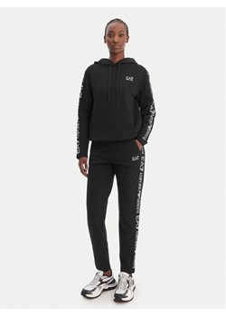 EA7 Emporio Armani Dres 7W000116 AF10443 MC001 Czarny Regular Fit ze sklepu MODIVO w kategorii Dresy damskie - zdjęcie 188864972