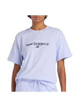 Koszulka damska New Balance WT61Z7OQDYK - fioletowa ze sklepu streetstyle24.pl w kategorii Bluzki damskie - zdjęcie 188866244
