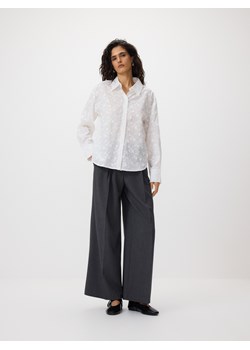 Reserved - Bawełniana koszula z haftowaniem - złamana biel ze sklepu Reserved w kategorii Bluzki damskie - zdjęcie 188871983