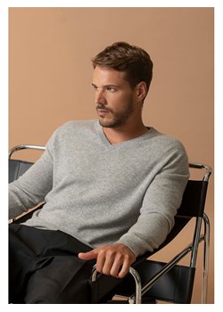 Perfect Cashmere Kaszmirowy sweter "Alexander" w kolorze jasnoszarym ze sklepu Limango Polska w kategorii Swetry męskie - zdjęcie 188881572