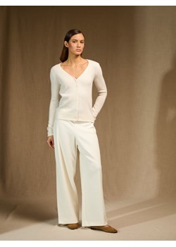 Perfect Cashmere Kaszmirowy kardigan "Colin" w kolorze kremowym ze sklepu Limango Polska w kategorii Swetry damskie - zdjęcie 188882224