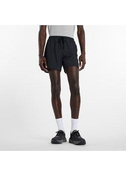 Spodenki męskie New Balance MB6180TABK – czarne ze sklepu New Balance Poland w kategorii Spodenki męskie - zdjęcie 188884903