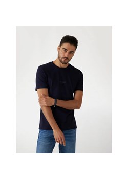 GUESS T-shirt AIDY CN SS | Slim Fit ze sklepu Gomez Fashion Store w kategorii T-shirty męskie - zdjęcie 188885702